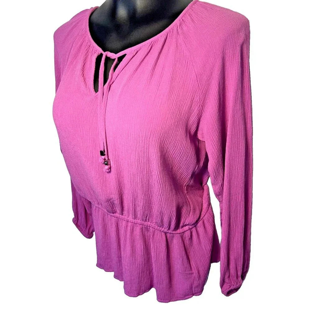 Michael Kors - Blouse Women's Size 6 Pink Rippled Keyhole Neck Ruffle Band Waist